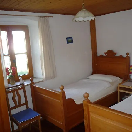 Holiday home Ferienbauernhof Bosch Funfstetten