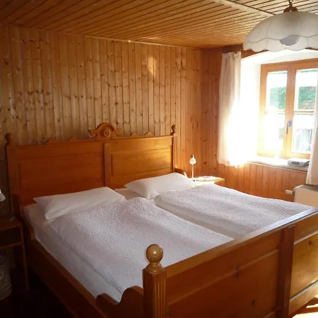 Ferienbauernhof Bosch Holiday home Funfstetten